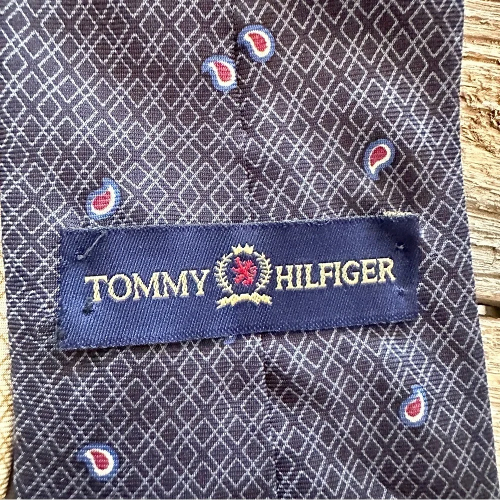 Tommy Hilfiger 100% Silk Paisley Tie Black O/S